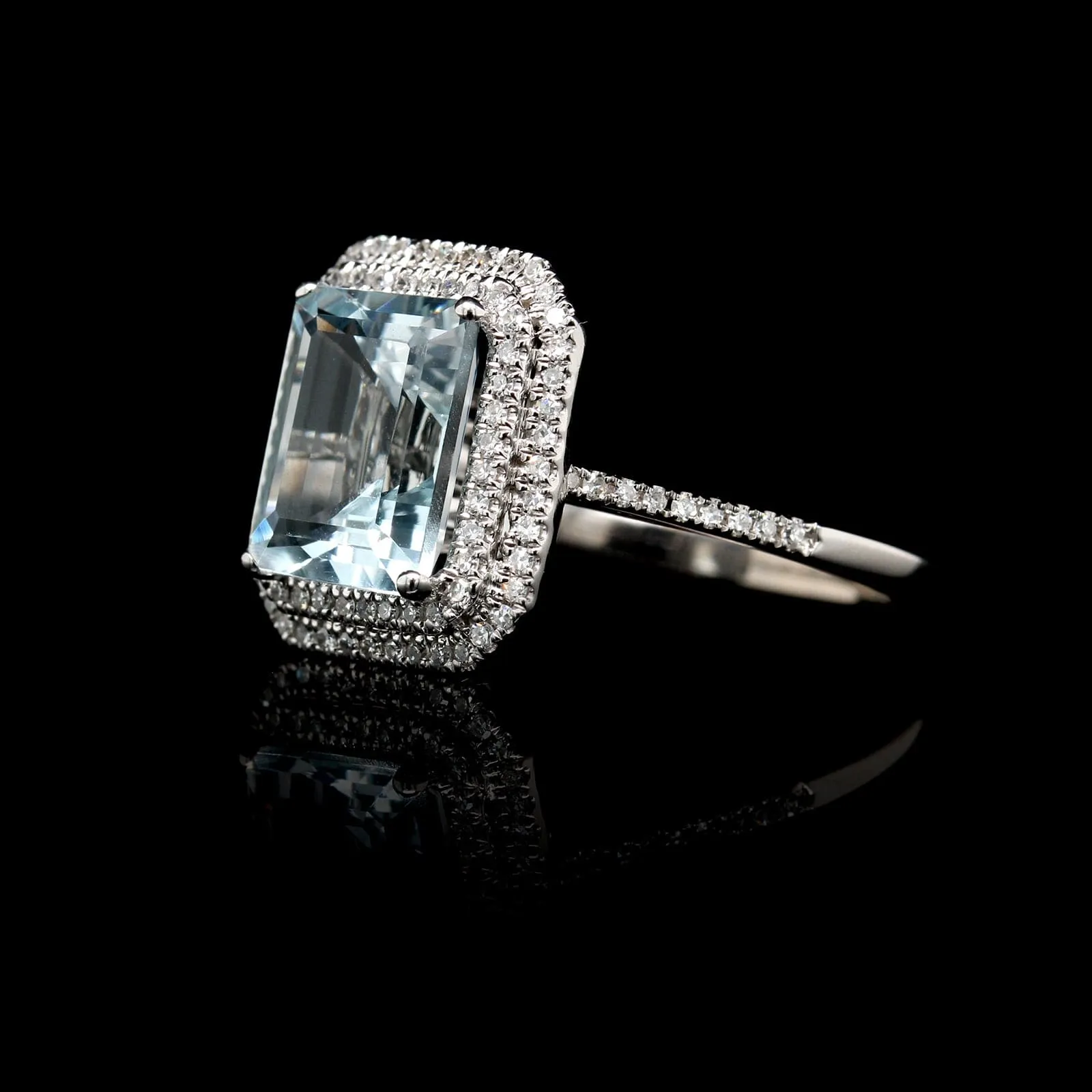 14K White Gold Estate Aquamarine and Diamond Ring