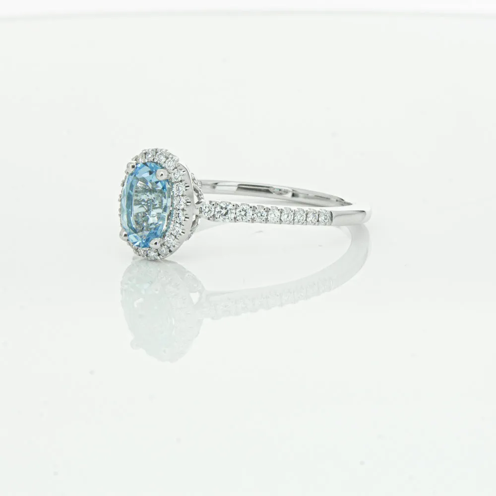 18ct White Gold .74ct Aquamarine & Diamond Mini Sierra Ring