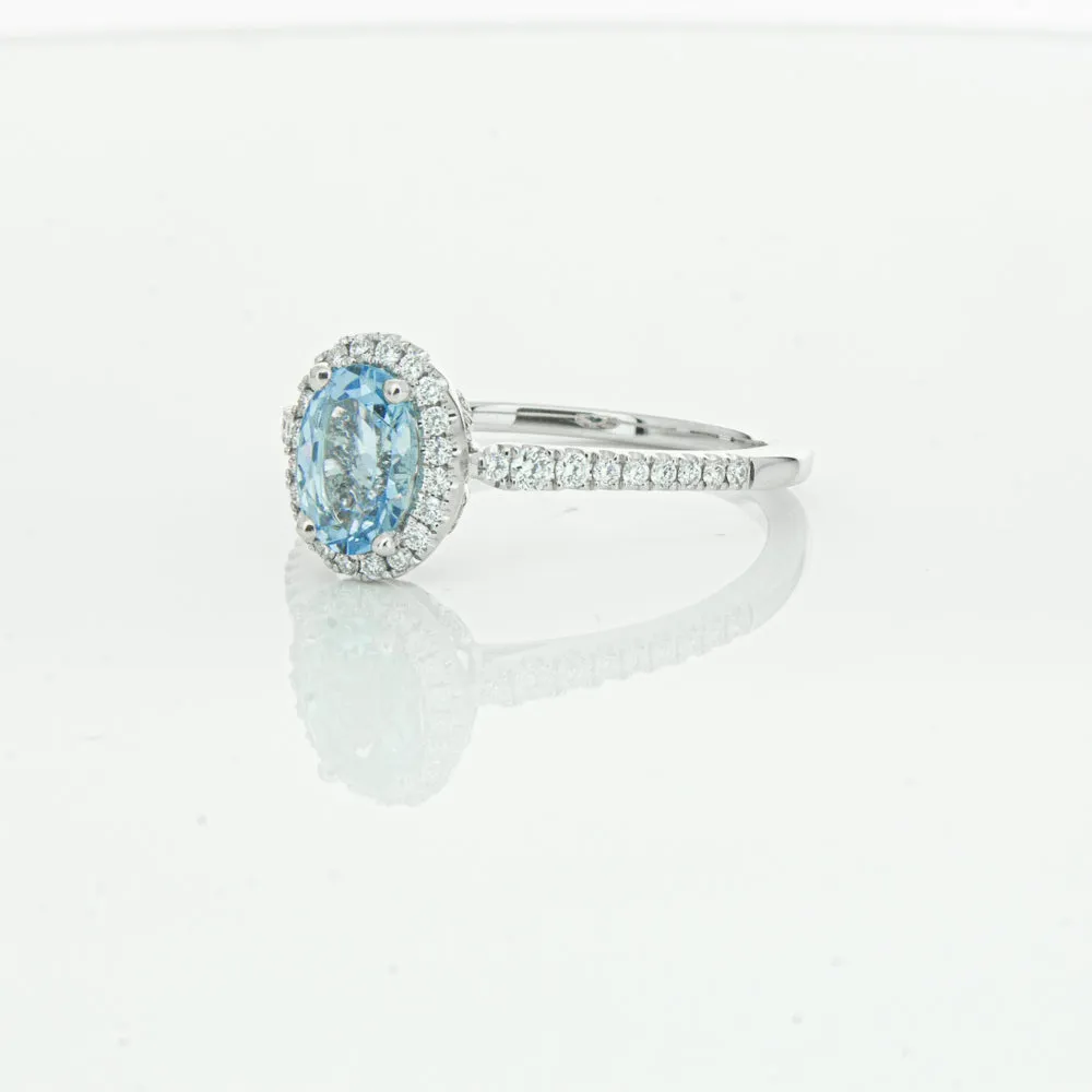 18ct White Gold .74ct Aquamarine & Diamond Mini Sierra Ring