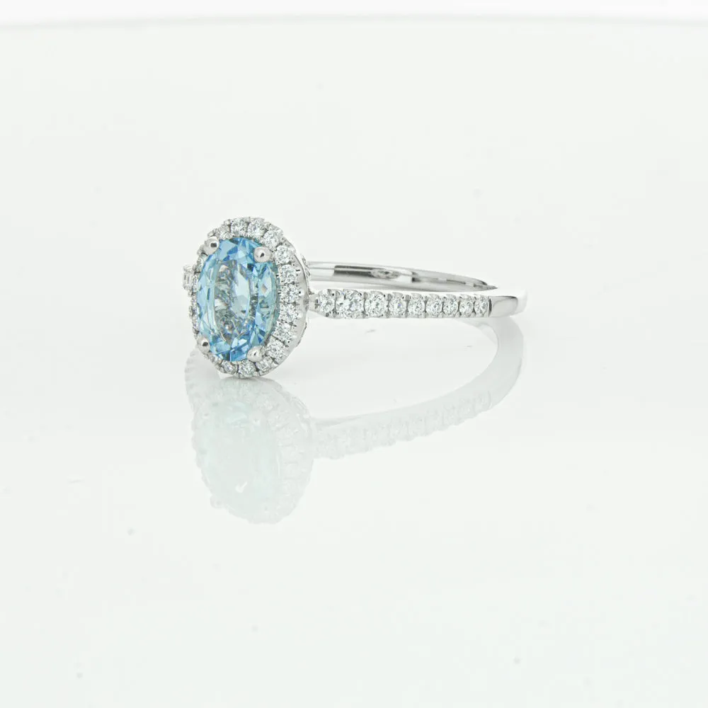 18ct White Gold .74ct Aquamarine & Diamond Mini Sierra Ring