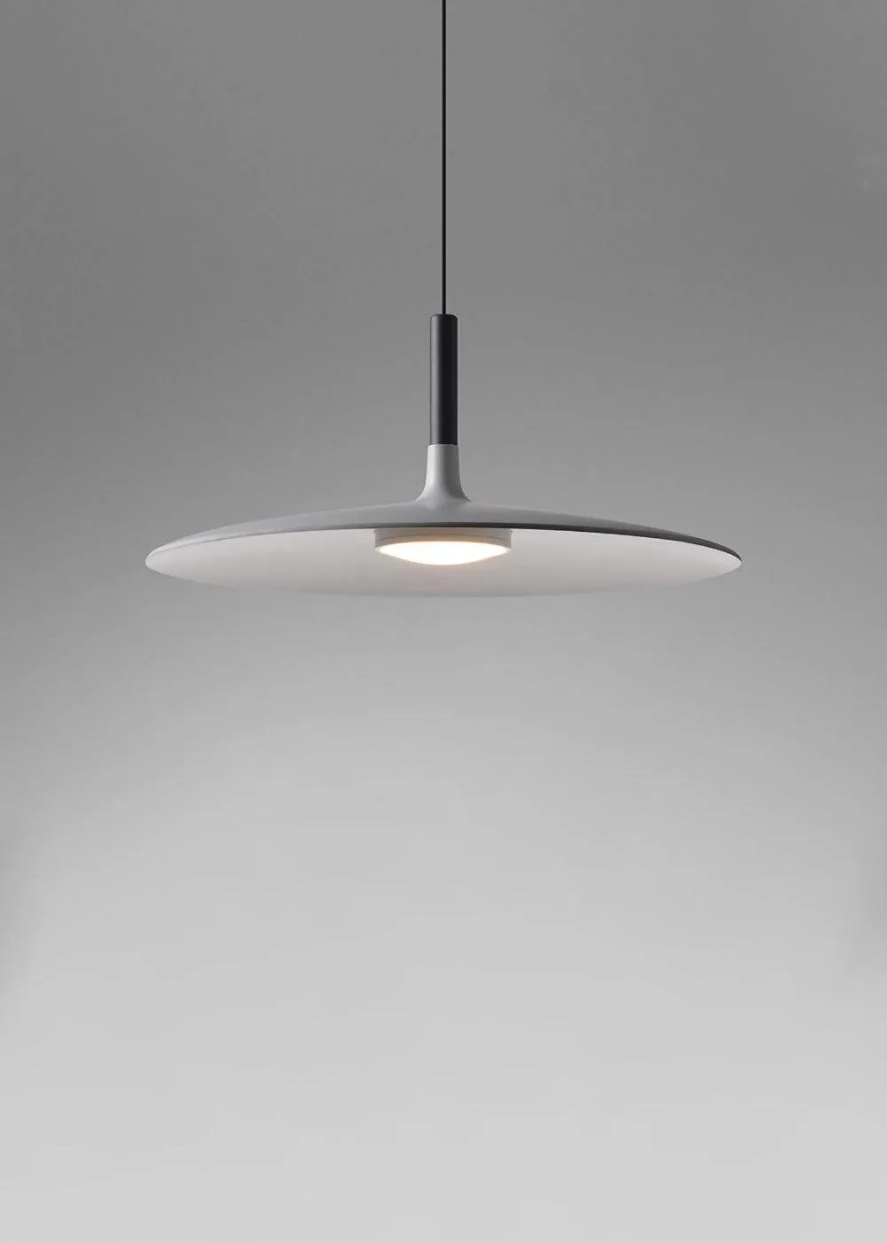 Aplomb Metal Pendant Lamp