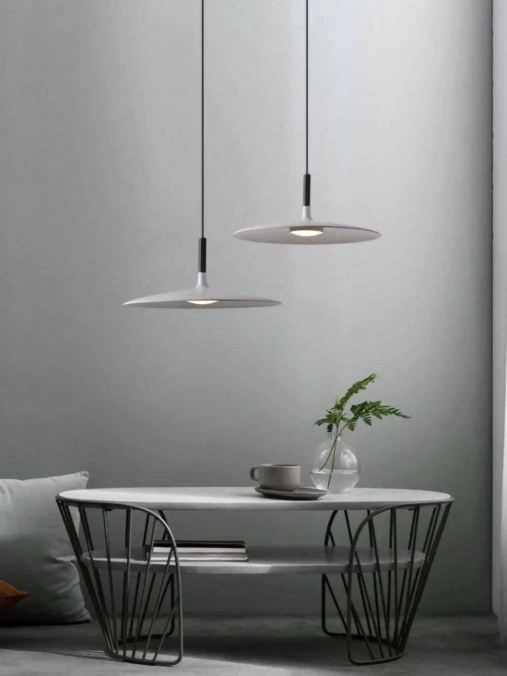 Aplomb Metal Pendant Lamp