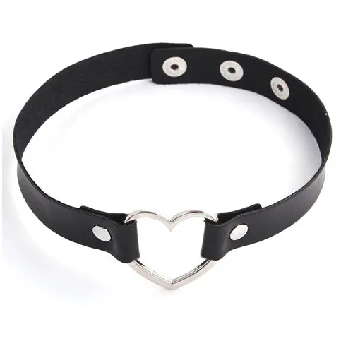 Black Gothic Heart Choker