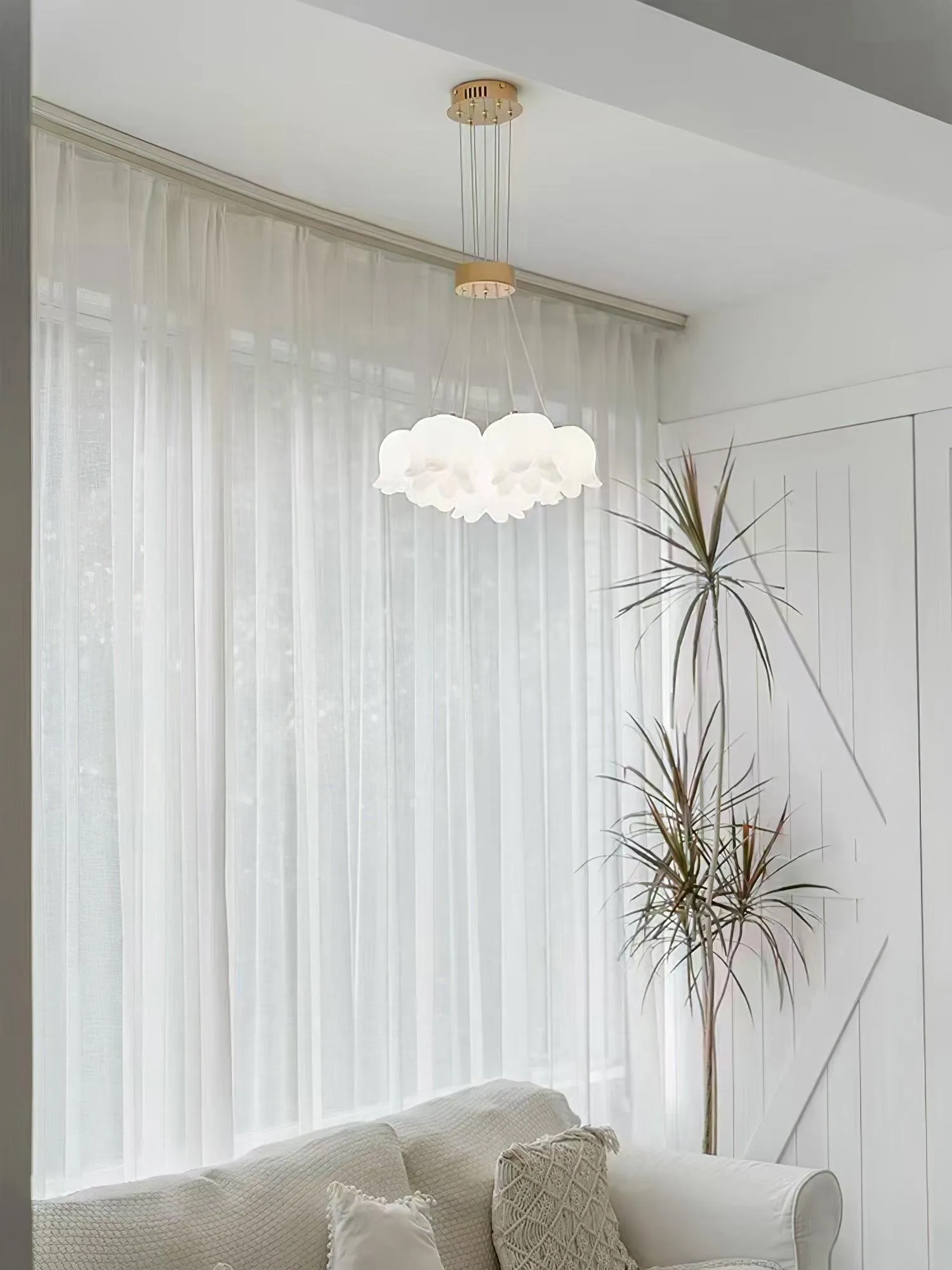 Elegant Floral Pendant Light