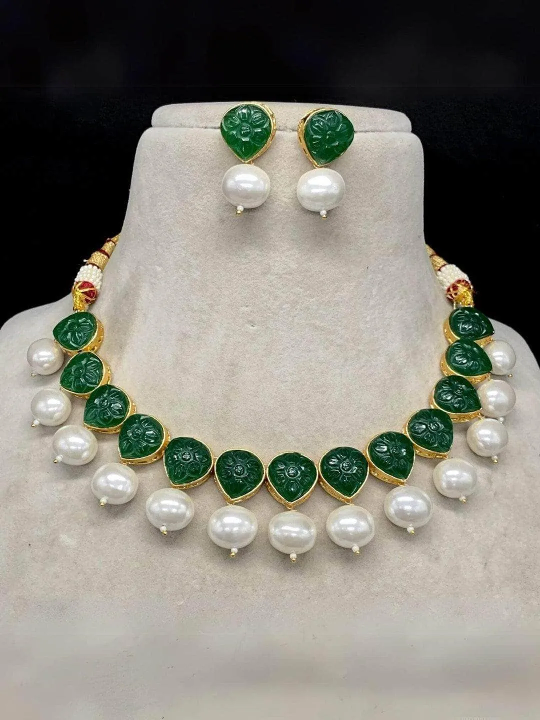 Kundan And Glass Beads Necklace Set With Earring