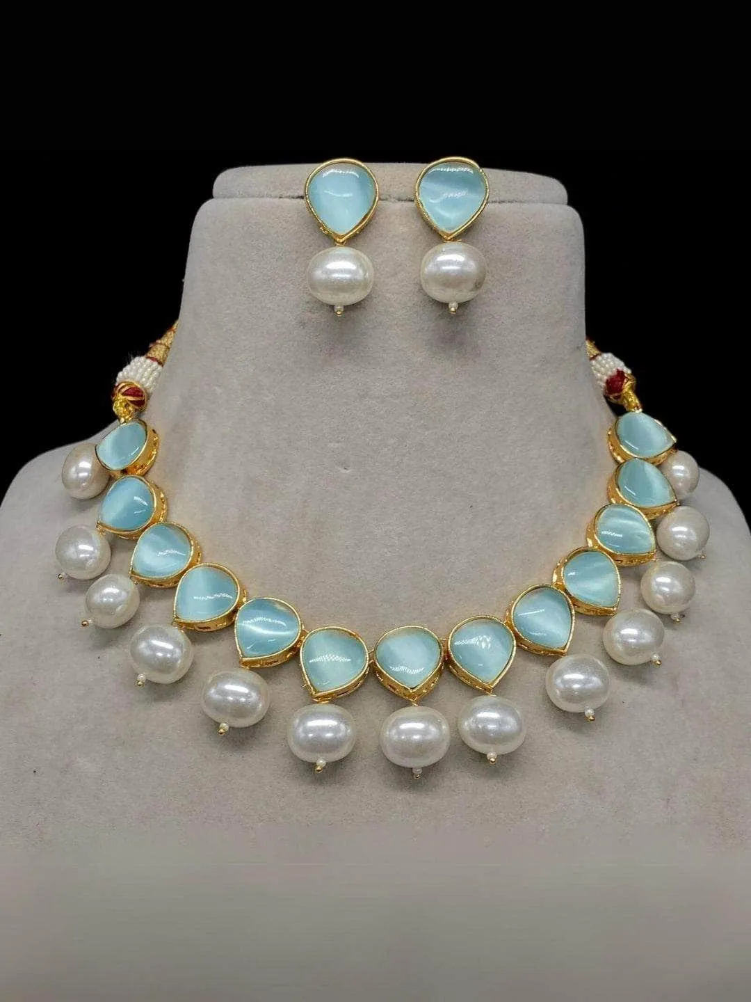 Kundan And Glass Beads Necklace Set With Earring