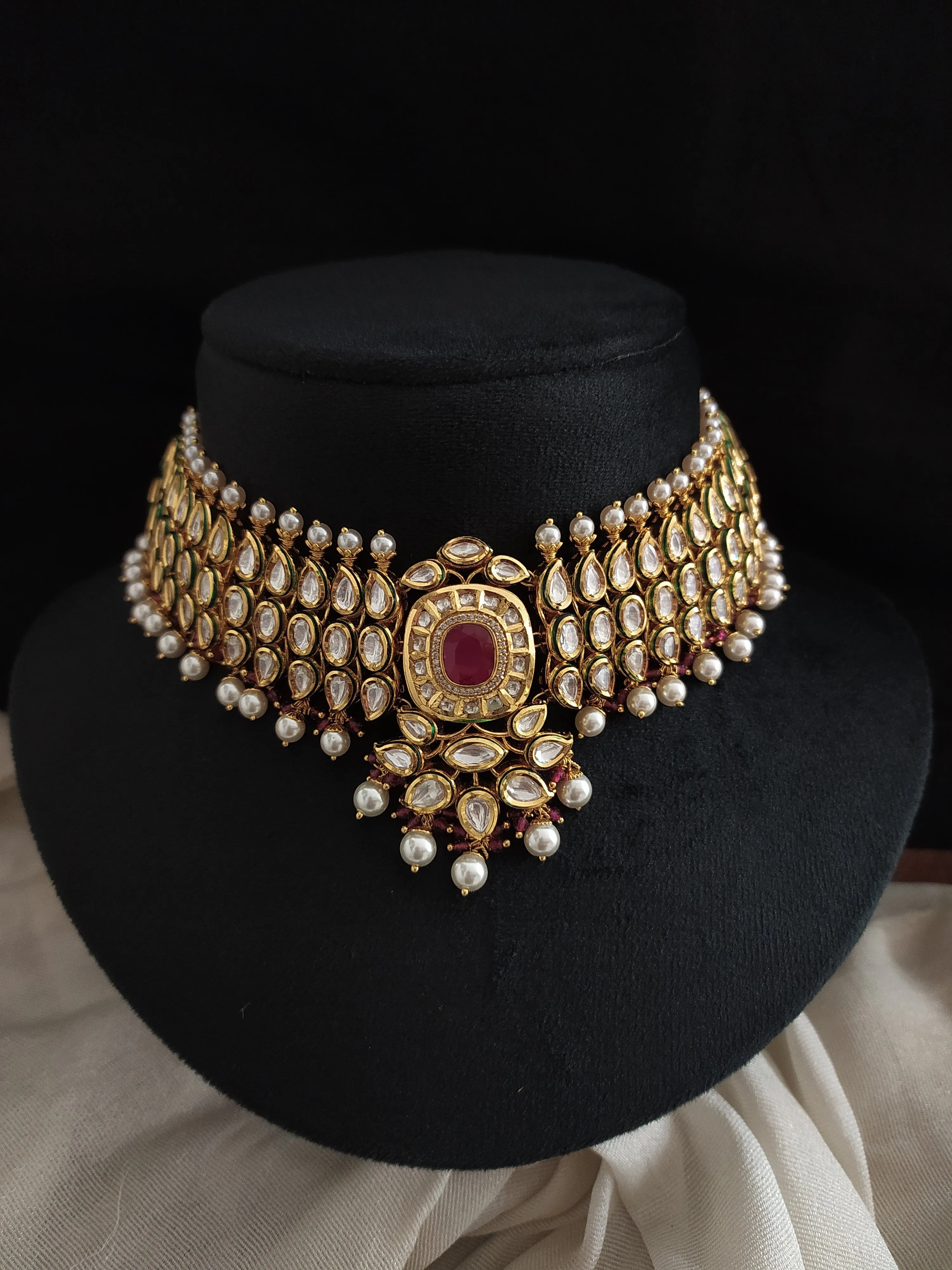 Mesmerizing South Indian Polki Kundan Choker Set