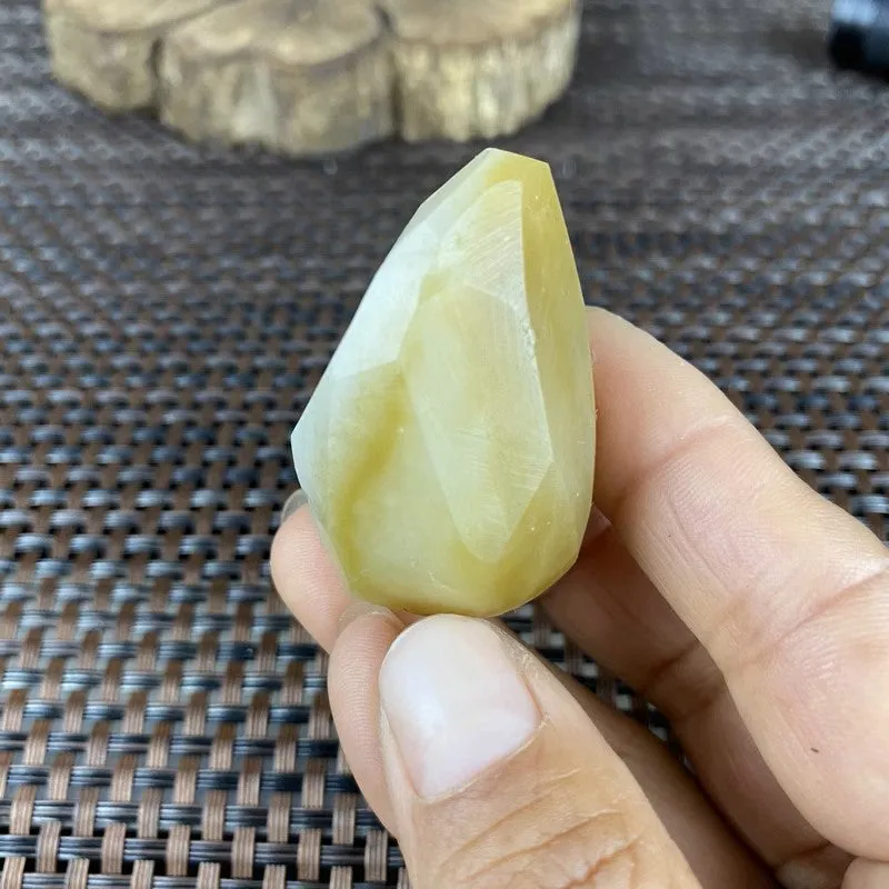 Natural Hetian Jade Rough Nephrite Raw (53g,4.3X3.0X2.8cm)