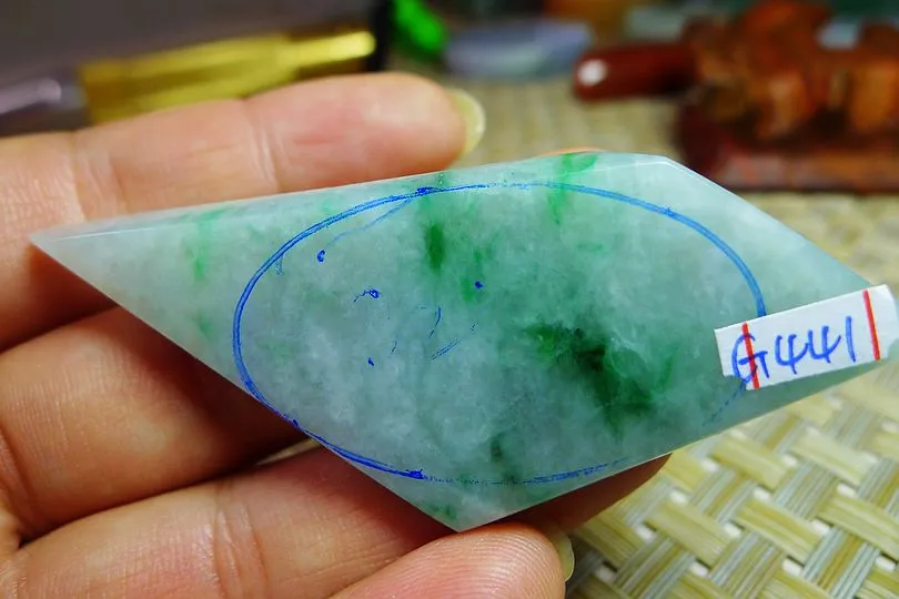 Natural Jade Rough Jadeite Raw (18g,7.2X3X0.5cm)