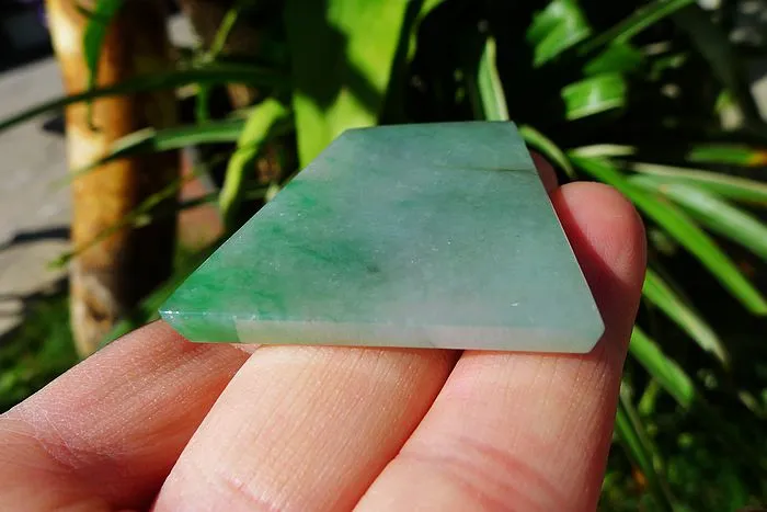 Natural Jade Rough Jadeite Raw (20g,4.2X3.5X0.5cm)