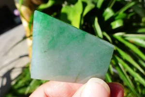 Natural Jade Rough Jadeite Raw (20g,4.2X3.5X0.5cm)