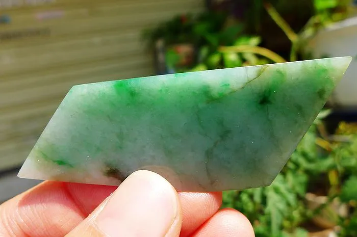 Natural Jade Rough Jadeite Raw (21g,6.3X5.2X2.7cm)