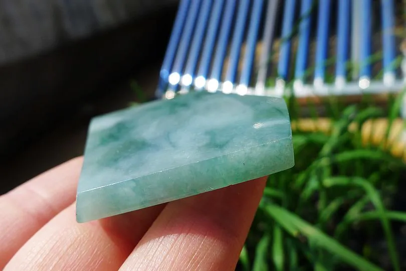 Natural Jade Rough Jadeite Raw (31g,5.5X3.9X0.5cm)