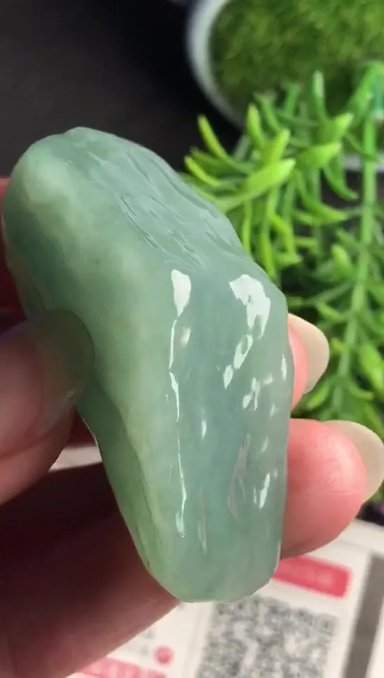 Natural Jade Rough Jadeite Raw (37g,4.4x2.0x2.0cm)-V3045