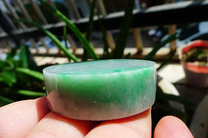 Natural Jade Rough Jadeite Raw (67g,4.4X1.35cm)