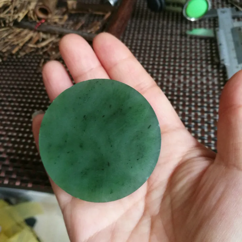 Natural Kunlun Jade Rough Nephrite Raw (122g, 5.2X1.9cm)