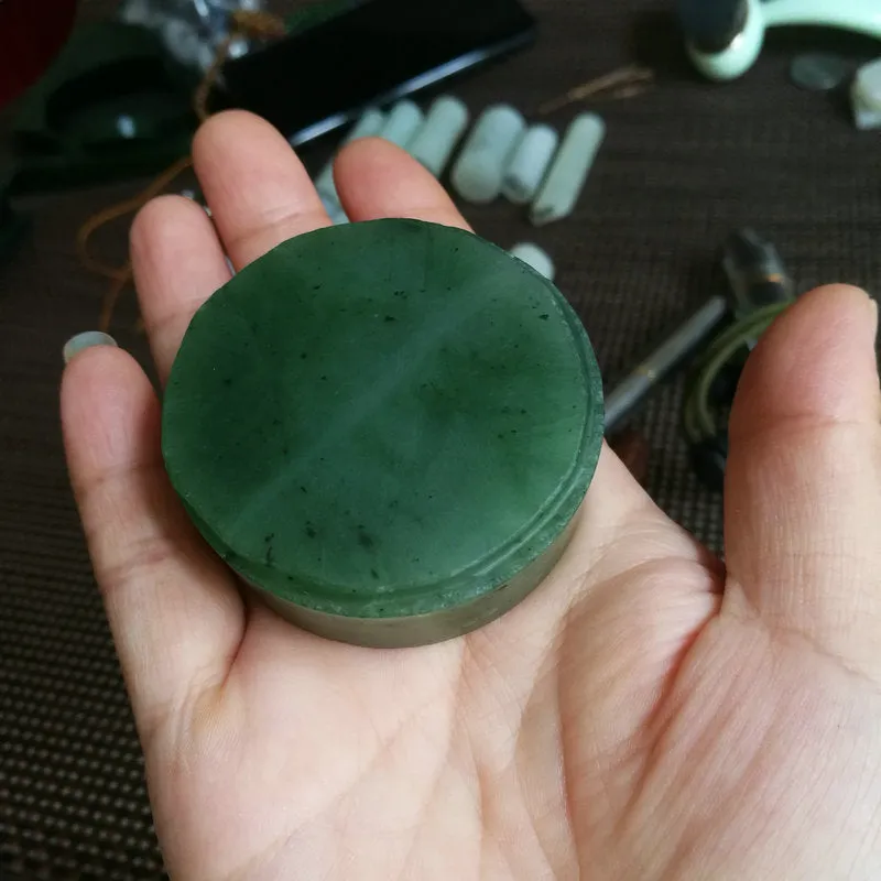 Natural Kunlun Jade Rough Nephrite Raw (122g, 5.2X1.9cm)