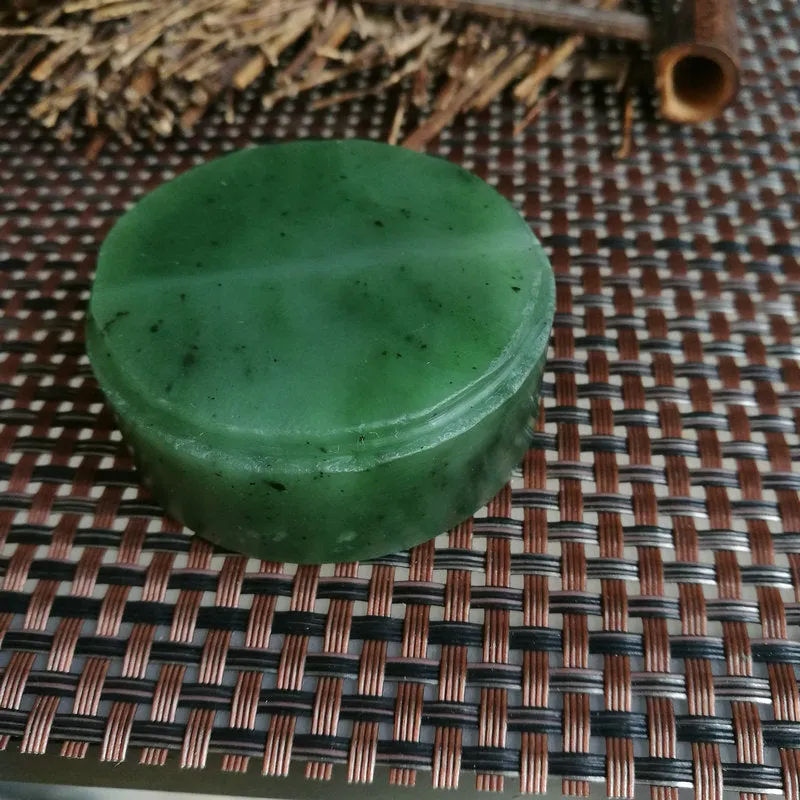 Natural Kunlun Jade Rough Nephrite Raw (122g, 5.2X1.9cm)