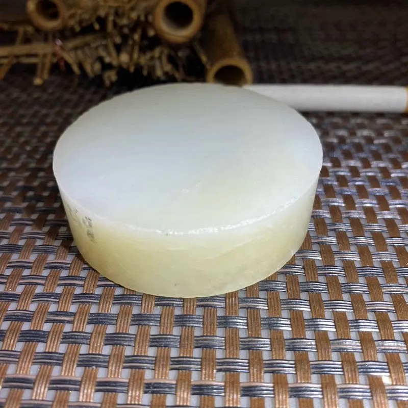 Natural Kunlun Jade Rough Nephrite Raw (131g,5.6X1.7cm)