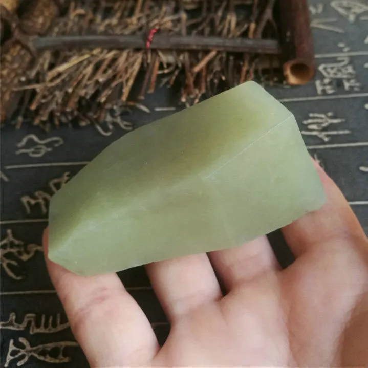 Natural Kunlun Jade Rough Nephrite Raw (141g, 6.5X3.5X3cm)