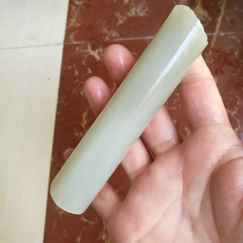 Natural Kunlun Jade Rough Nephrite Raw (151g, 11X2.4cm)