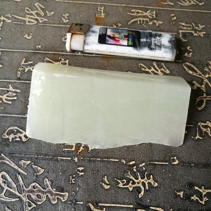 Natural Kunlun Jade Rough Nephrite Raw (180g, 10X4.8X1.5cm)