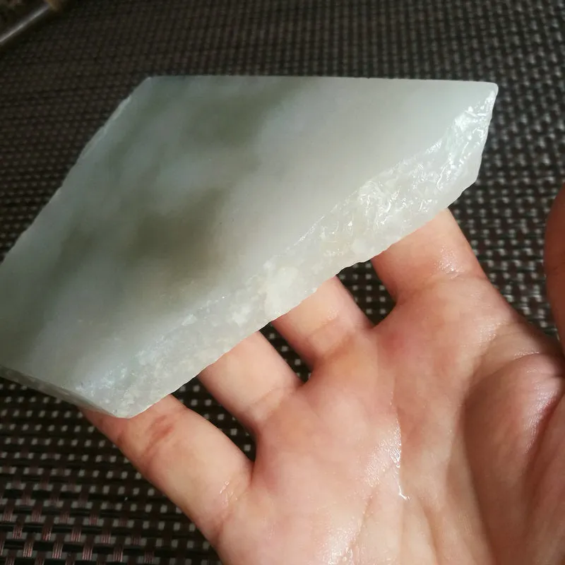 Natural Kunlun Jade Rough Nephrite Raw (202g, 8.5X8X1.2cm)