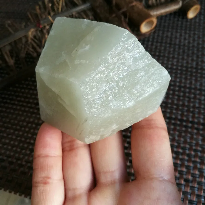 Natural Kunlun Jade Rough Nephrite Raw (202g,7X4.5X3.5cm)