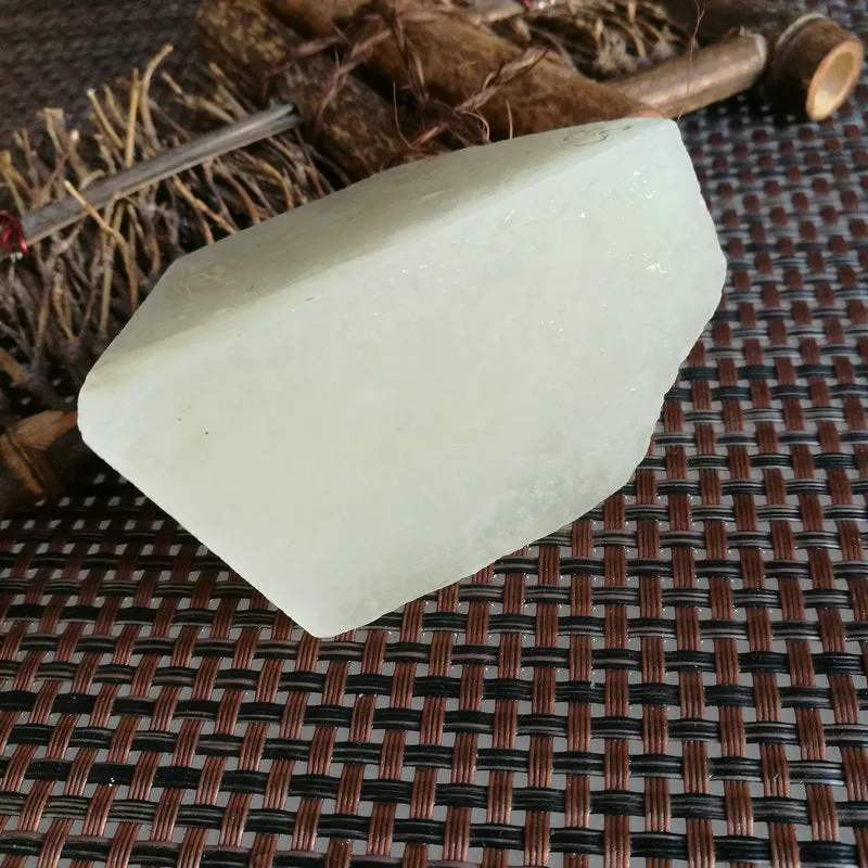 Natural Kunlun Jade Rough Nephrite Raw (202g,7X4.5X3.5cm)