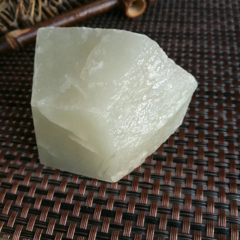 Natural Kunlun Jade Rough Nephrite Raw (202g,7X4.5X3.5cm)