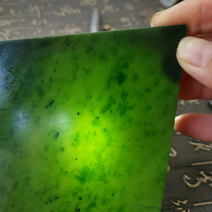 Natural Kunlun Jade Rough Nephrite Raw (251g, 16X12X0.5cm)