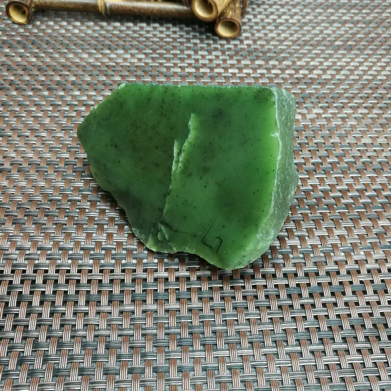 Natural Kunlun Jade Rough Nephrite Raw (341g,8.8X6.6X3.5cm)