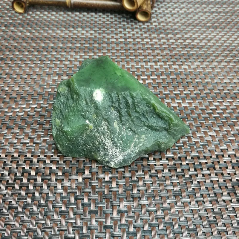 Natural Kunlun Jade Rough Nephrite Raw (341g,8.8X6.6X3.5cm)