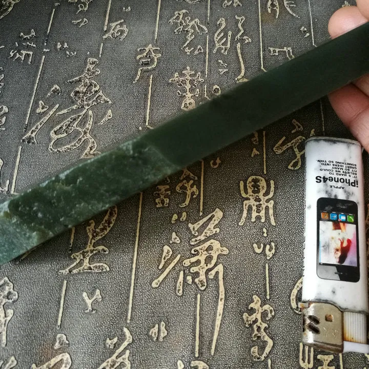 Natural Kunlun Jade Rough Nephrite Raw (396g, 15X5X1.5cm)