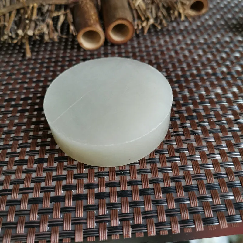 Natural Kunlun Jade Rough Nephrite Raw (89g, 5.2X1.3cm)