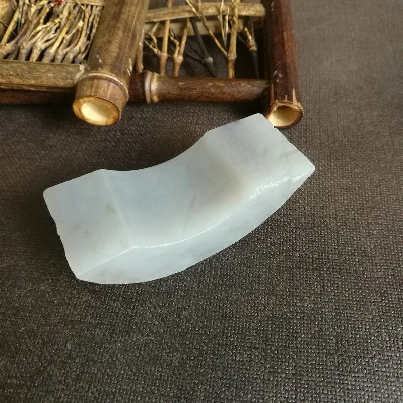 Natural Kunlun Jade Rough Nephrite Raw (89g,7X3X1.6cm)