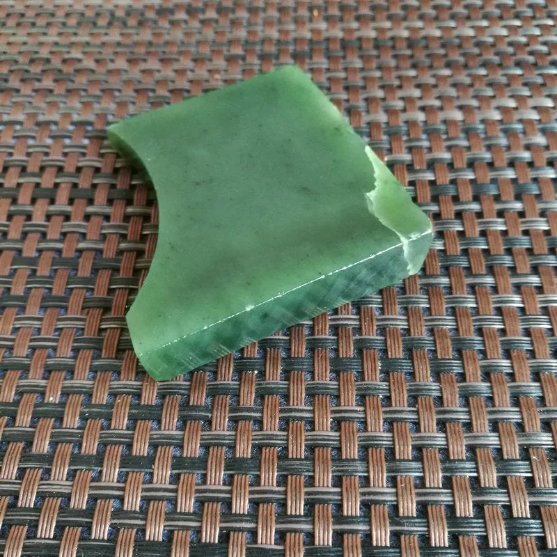 Natural Siberian Jade Rough Nephrite Raw (63g,5.3X4X1cm)