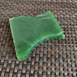 Natural Siberian Jade Rough Nephrite Raw (63g,5.3X4X1cm)