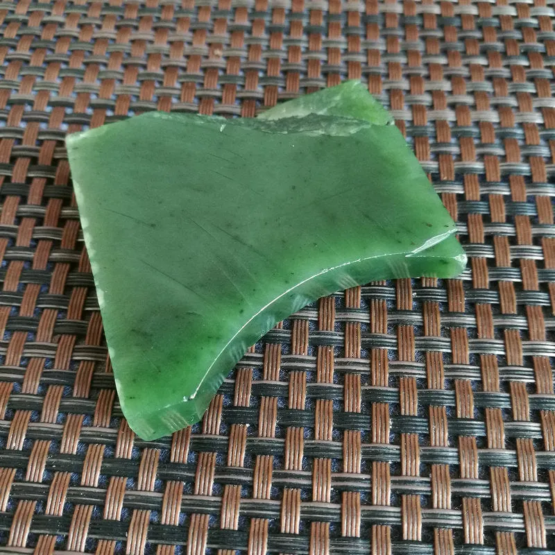 Natural Siberian Jade Rough Nephrite Raw (63g,5.3X4X1cm)