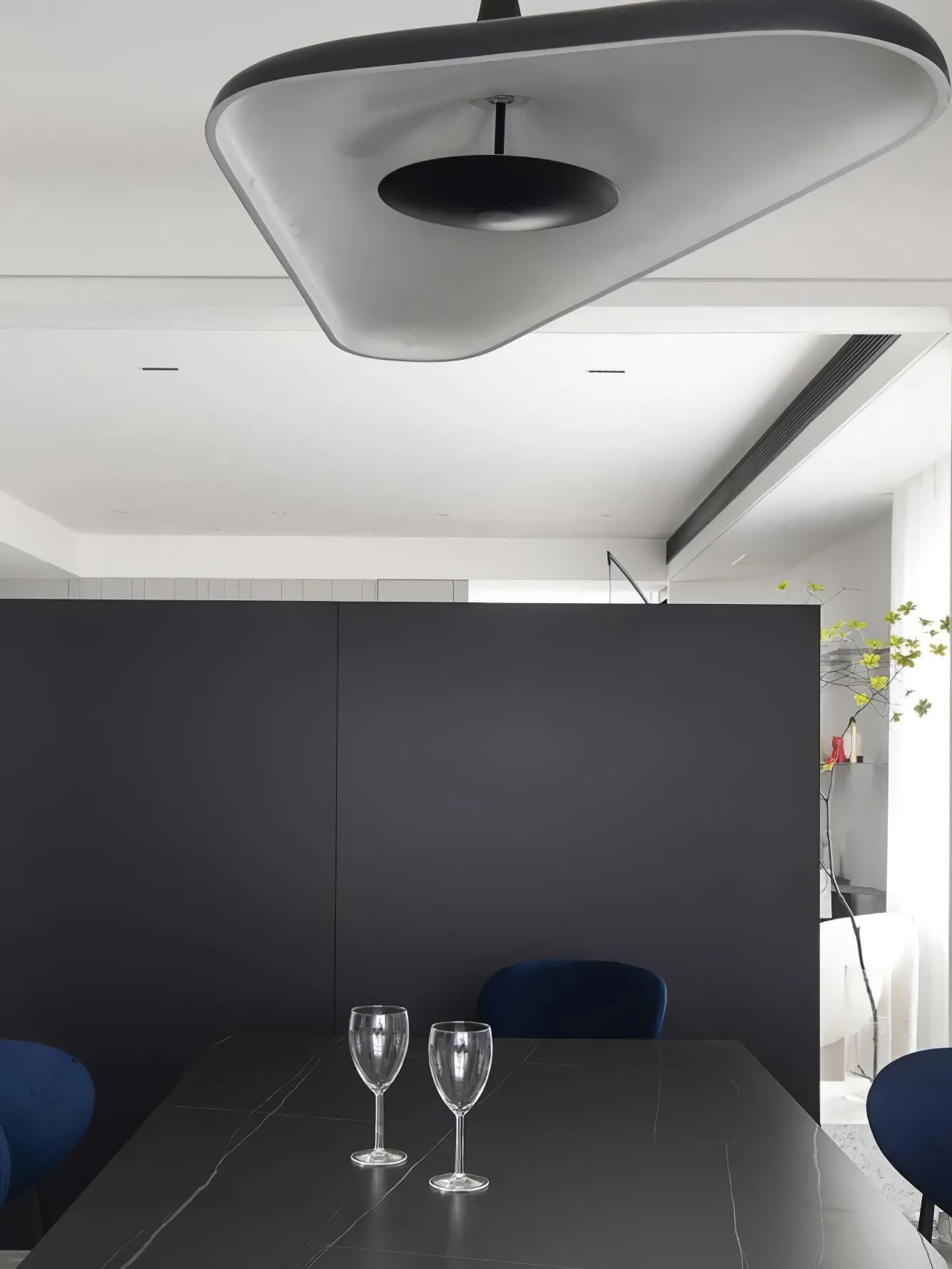 Soleil Noir Pendant Lamp