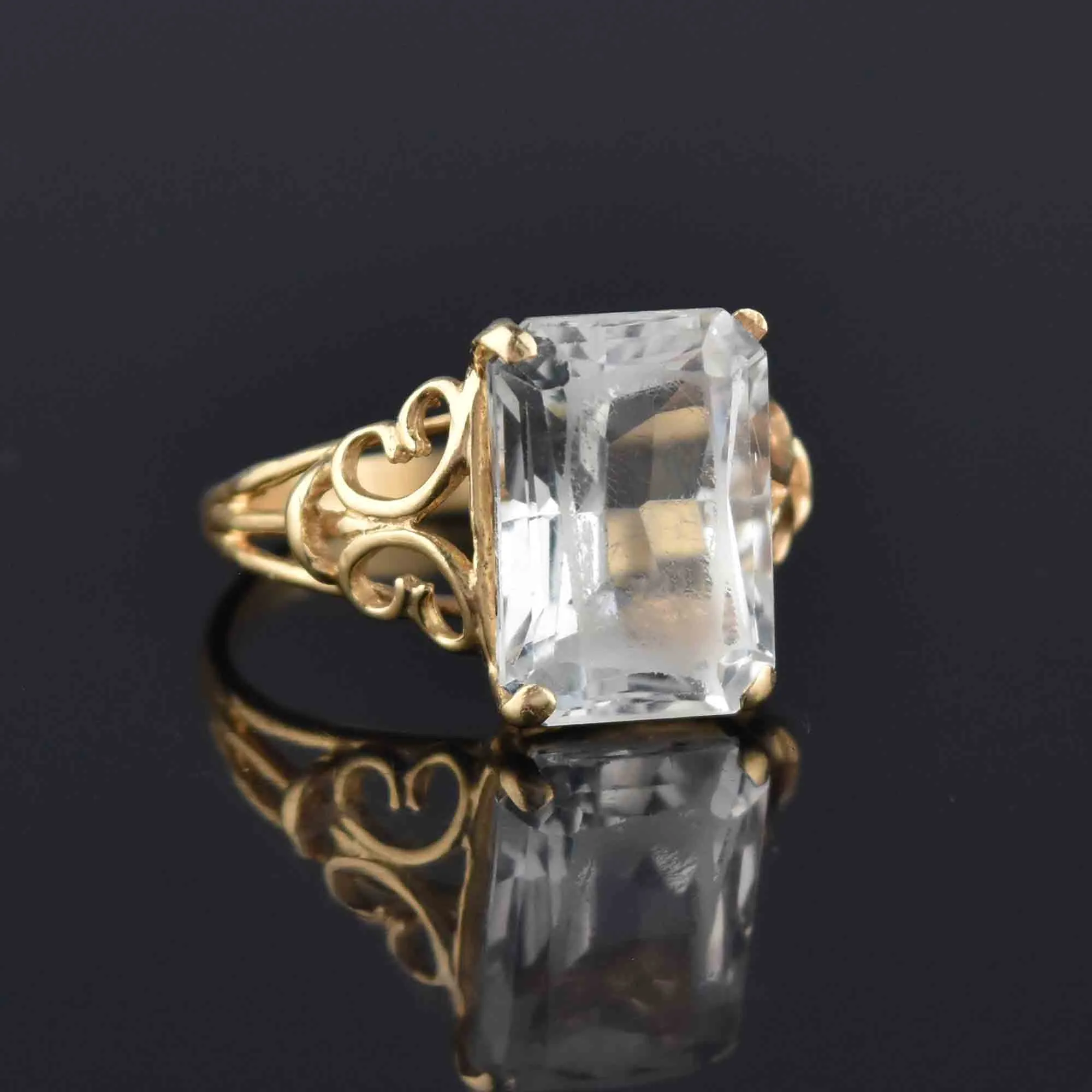 Vintage 14K Gold 8.5 CTW Aquamarine Ring, Sz 7.75