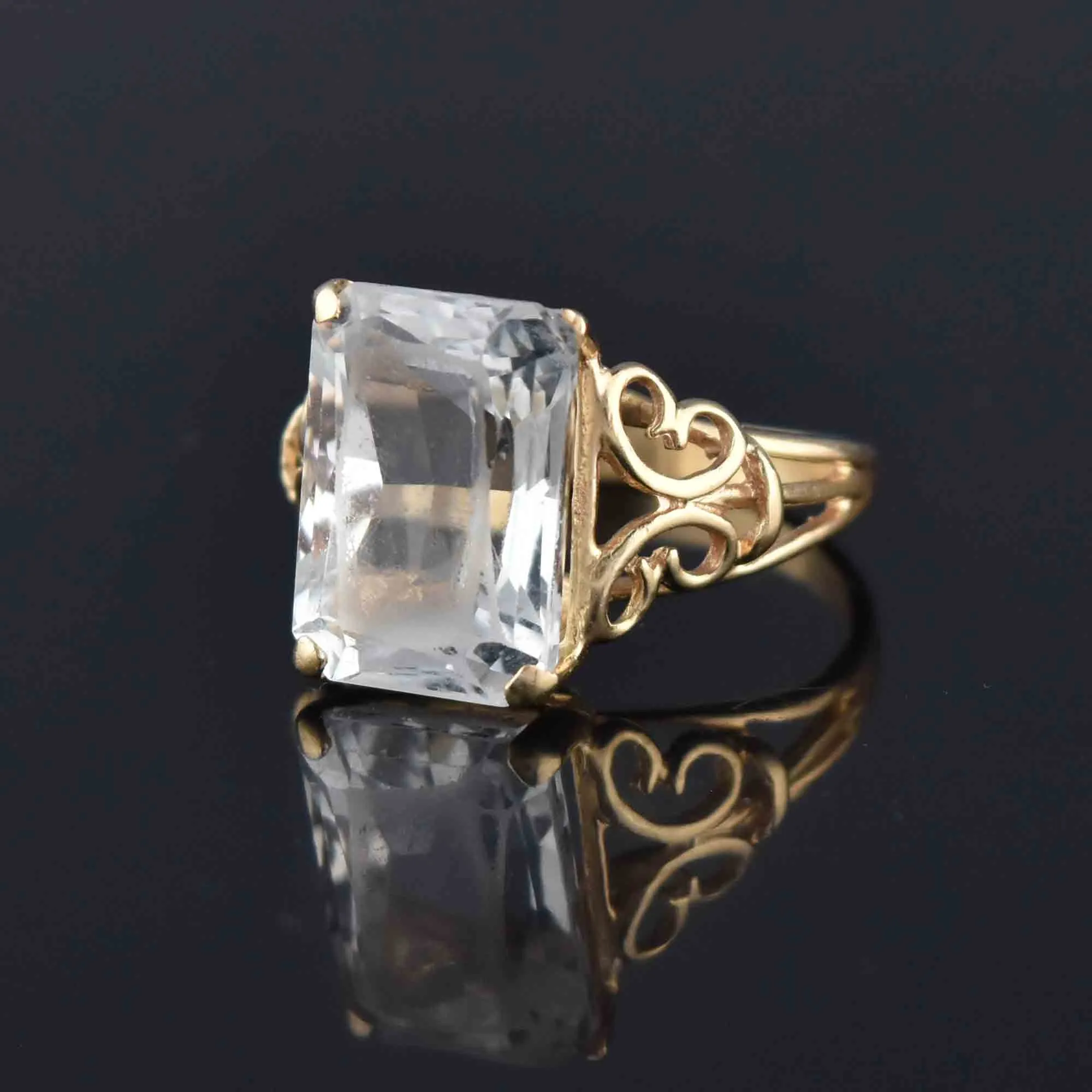 Vintage 14K Gold 8.5 CTW Aquamarine Ring, Sz 7.75