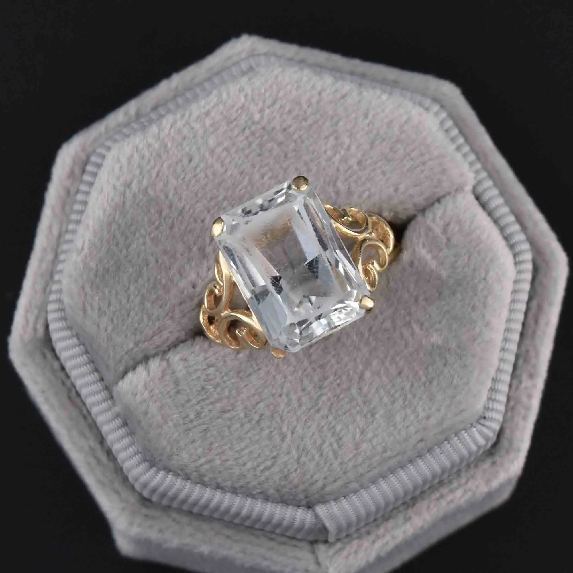 Vintage 14K Gold 8.5 CTW Aquamarine Ring, Sz 7.75